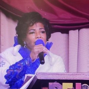 Meet your Posher, Edith